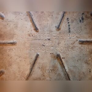 Pampered Chef Family Heritage Collection Baking Stone. 100% natural clay